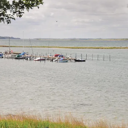 Three-bedroom In Ferienhaus